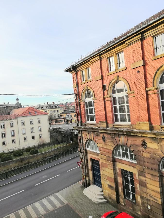 De 2 A 6 Personnes - Le Street'Art - Sarrebourg Centre - Gare A 500M - A 20 Minutes De Center Parc Et Parc Animalier Sainte-Croix - Netflix - Wifi Apartment Exterior photo